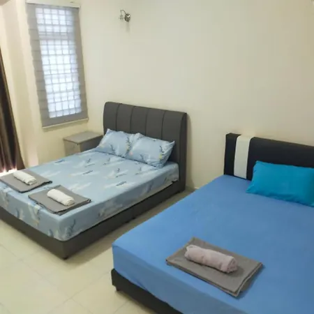 Cheerful 3-Bedroom Residential Home With Free Wifi